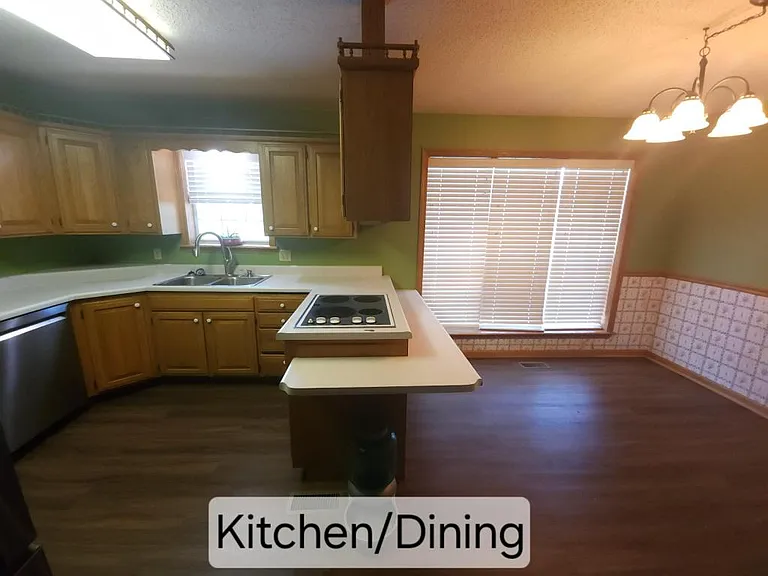 3111 W Perry Rd — Photo 6