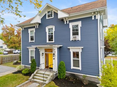 149 High St APT 4, Danvers, MA, 01923