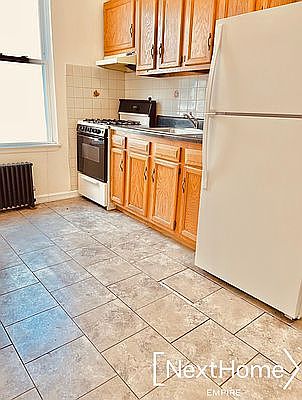 4th image of 25-59 47th St #2RR