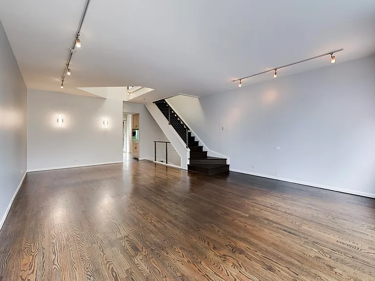 171 W Goethe St #B — Photo 12