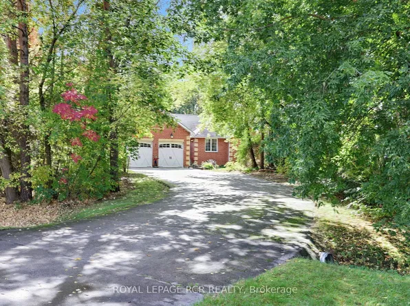 11 Fisher Dr, Adjala Tosorontio, ON L0M 1J0
