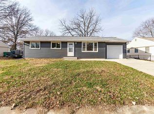 4425 Baker Ln, Peoria, IL 61607