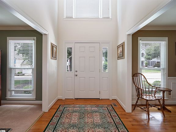 5th image of 233 Rock Rd