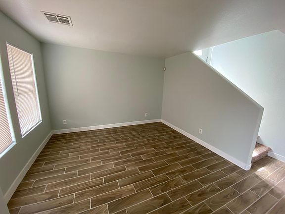 2nd image of 5225 Ponderosa Heights St