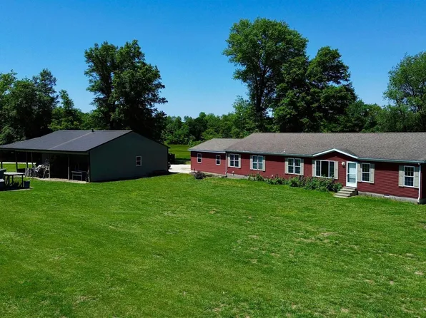 13194 E Parker Lake Rd, Monroe City, IN 47557