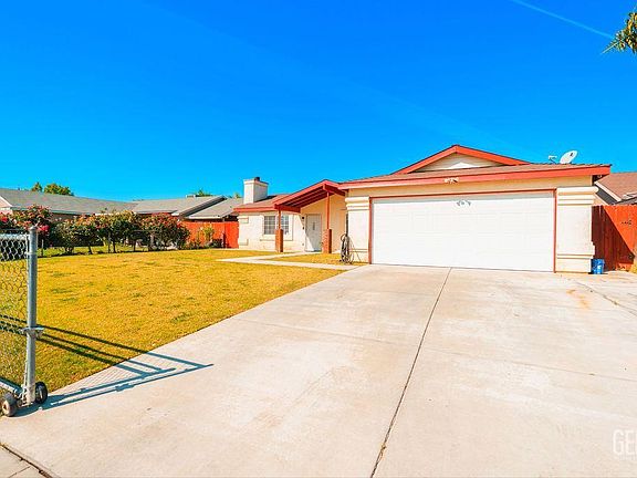 3rd image of 114 Sowerby Village Ln