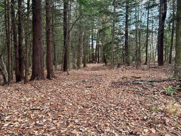 258 Bradford Road, Wiscasset, ME 04578