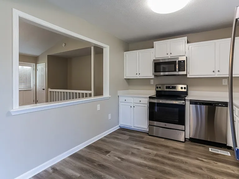 3204 Plymouth Rock Dr — Photo 7