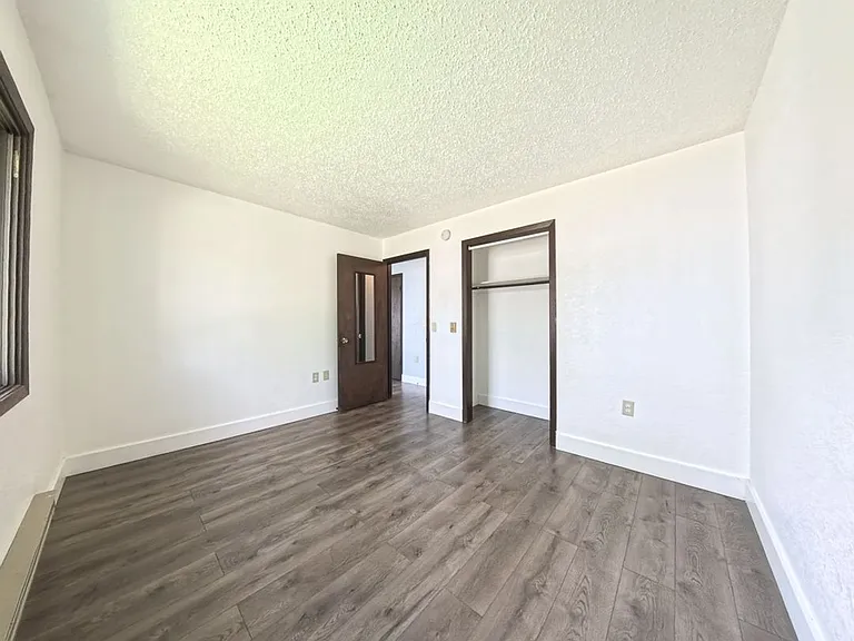 210 W Center St — Photo 5