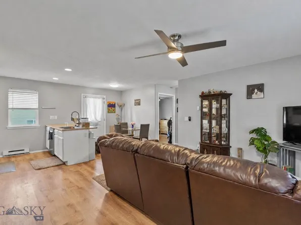 904 Jeanette Pl APT 2, Belgrade, MT 59714