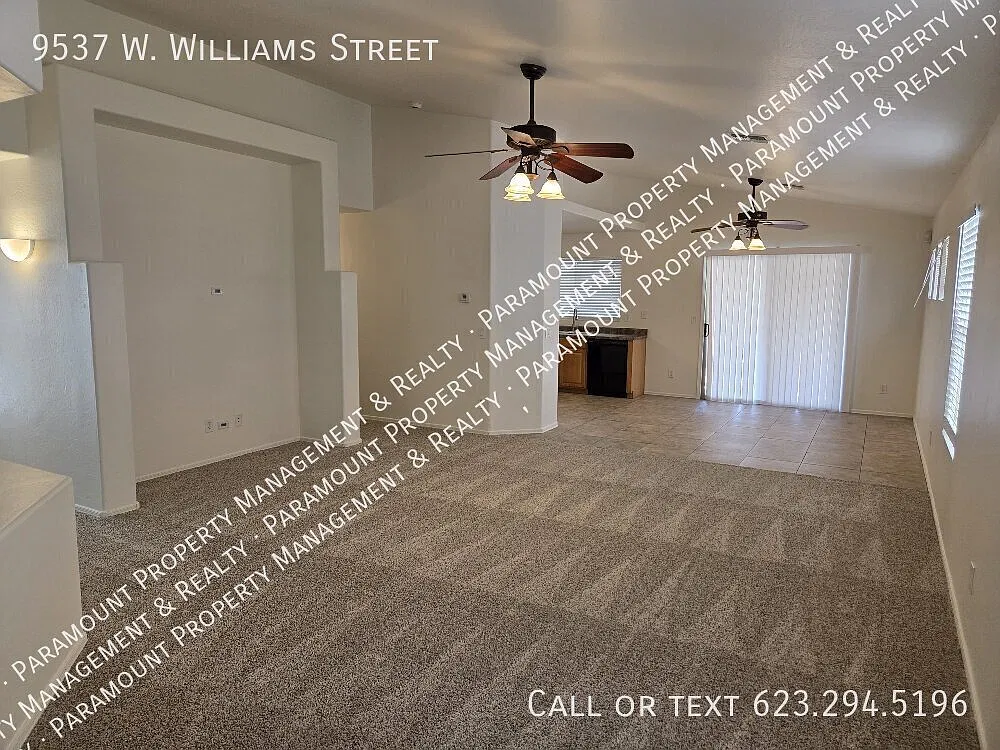 3 Bed/2 Bath ready for immediate move in! — Photo 3