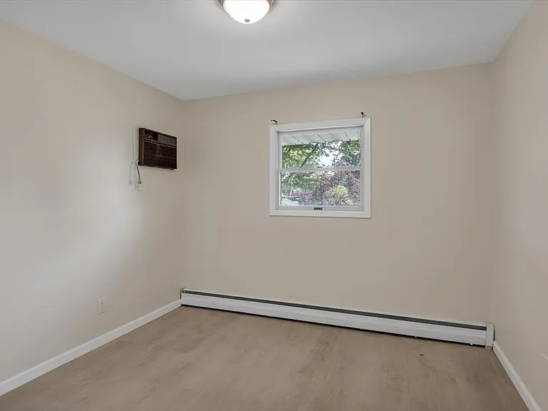 8 Fern Dr — Photo 11