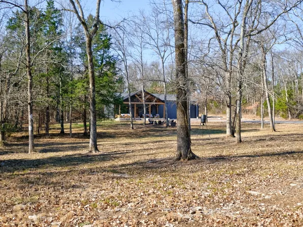 321 Lower Halls Mill Rd, Shelbyville, TN 37160