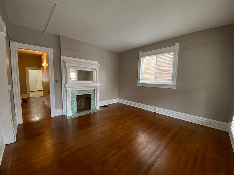 Worthington St 1445 HHR — Photo 9