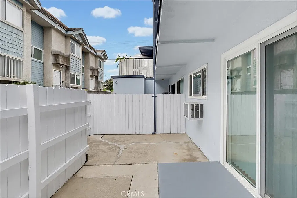 1 bed, 600 sqft, $2,400 — Photo 4
