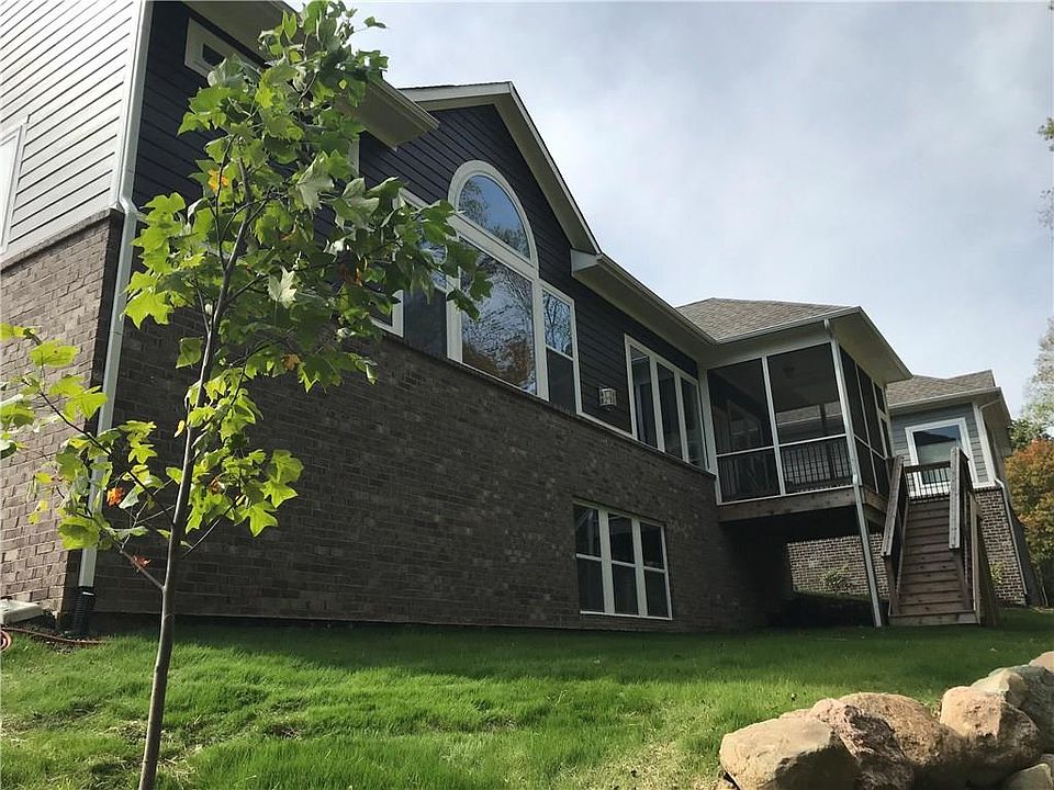 2nd image of 11133 Cliffside Dr