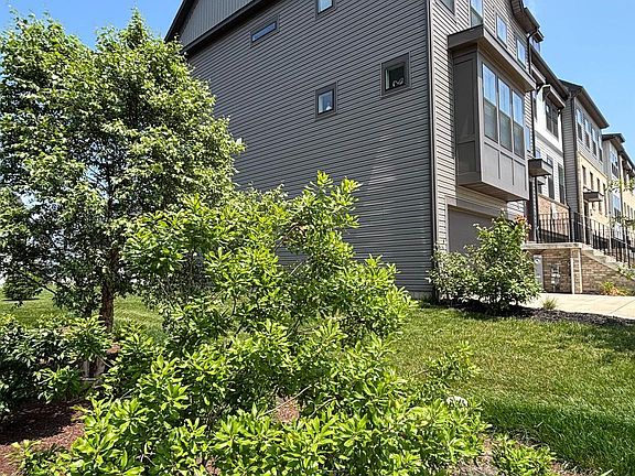 4th image of 7656 Quartzite Ln