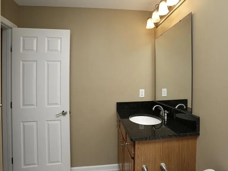 131 Wexford Dr #300 — Photo 12