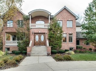 1255 Pottawatomie Ct, Long Grove, IL