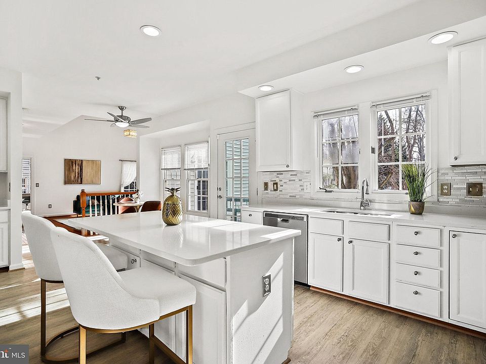 2145 Tysons Executive Ct, Dunn Loring, VA 22027 Zillow