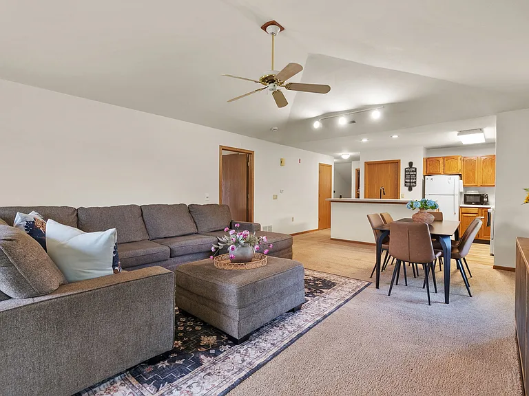 3225 Stonecreek Dr #1 — Photo 4