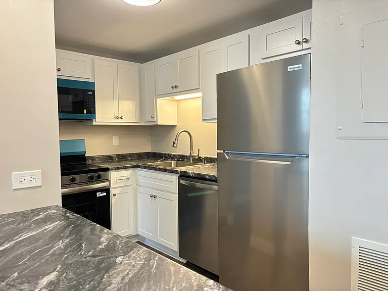 5316 Pershing Ave #508 — Photo 7