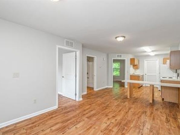 131 Nevada Ave #302