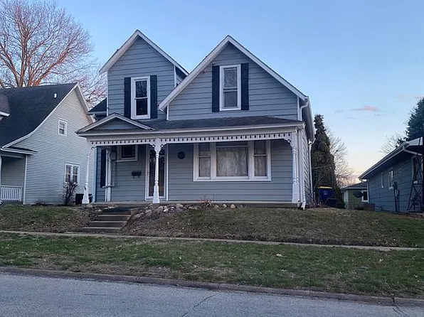 1013 Liberty St, Pella, IA 50219