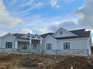 21371 W 93rd Ct, Lenexa, KS 66220