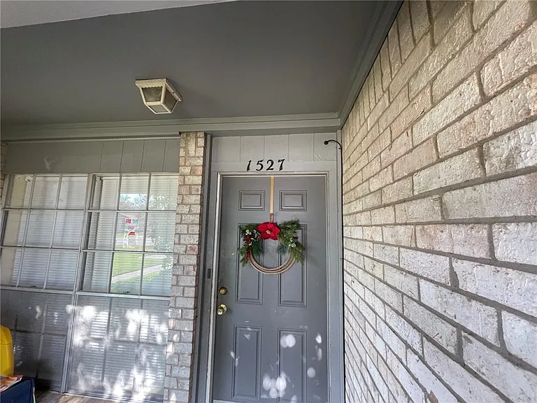 1527 Hillside Dr #CS — Photo 13