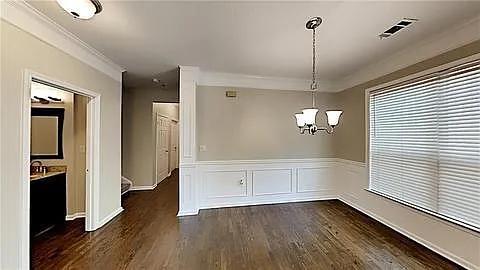 518 Sandringham Dr — Photo 27