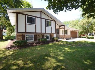 442 S Buckingham BOULEVARD, Whitewater, WI 53190
