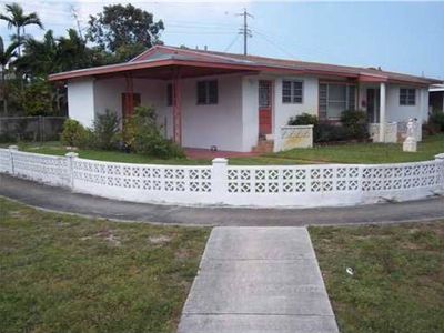 1701 NE 158th St, North Miami Beach, FL, 33162