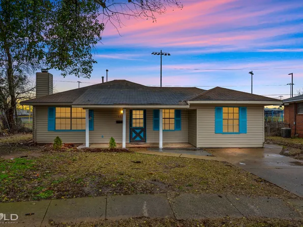 1005 Clarence St, Bossier City, LA 71111