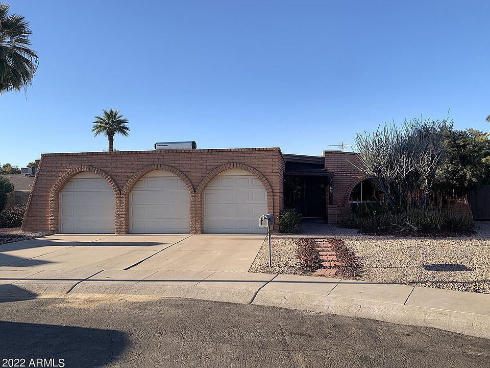 1st image of 8627 N 48th Ln
