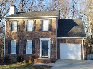 22 Black Oak Ct, Simpsonville, SC 29680
