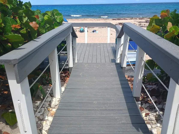 5520 N Ocean Blvd APT 202, Ocean Ridge, FL 33435