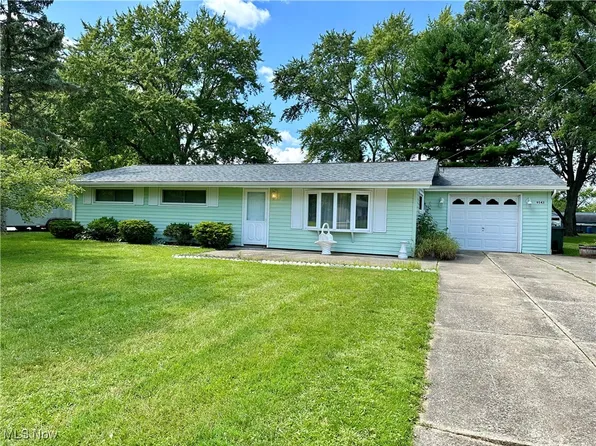 9543 Steffner Dr, Streetsboro, OH 44241