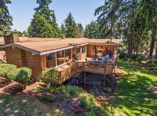 18222 64th Ave NE, Kenmore, WA 98028