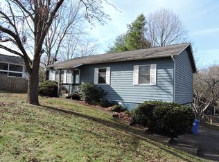 10 Ashwood Dr, Asheville, NC 28803