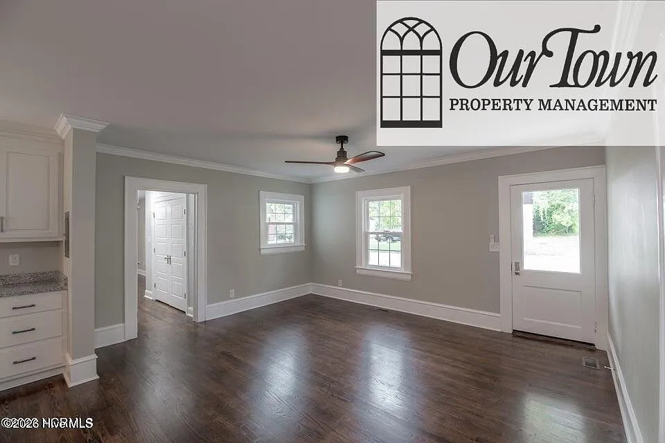 3 bed, 2.0 bath, 1262 sqft, $1,800 — Photo 3