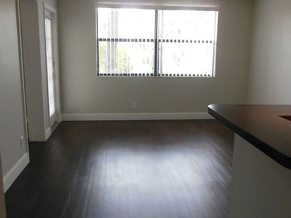 5th image of 700 Executive Center Dr #3-310-310