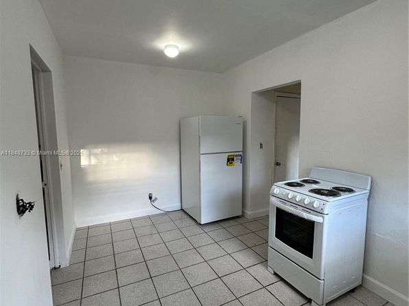 1436 NW 39th St