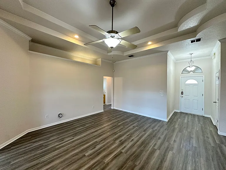 2709 Hydrangea Ave — Photo 7