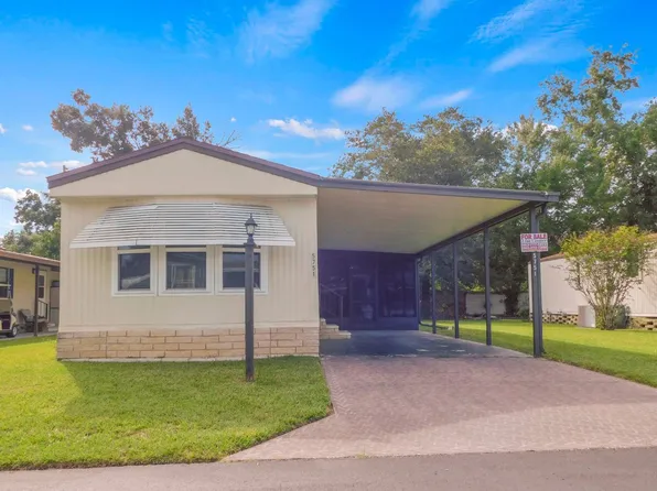 5751 Windtree Dr, Zephyrhills, FL 33541