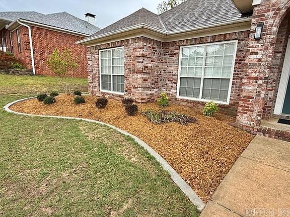 5th image of 38 Ouachita Dr