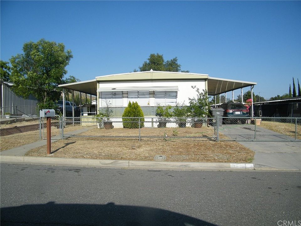 1st image of 25106 Avenida Madrid