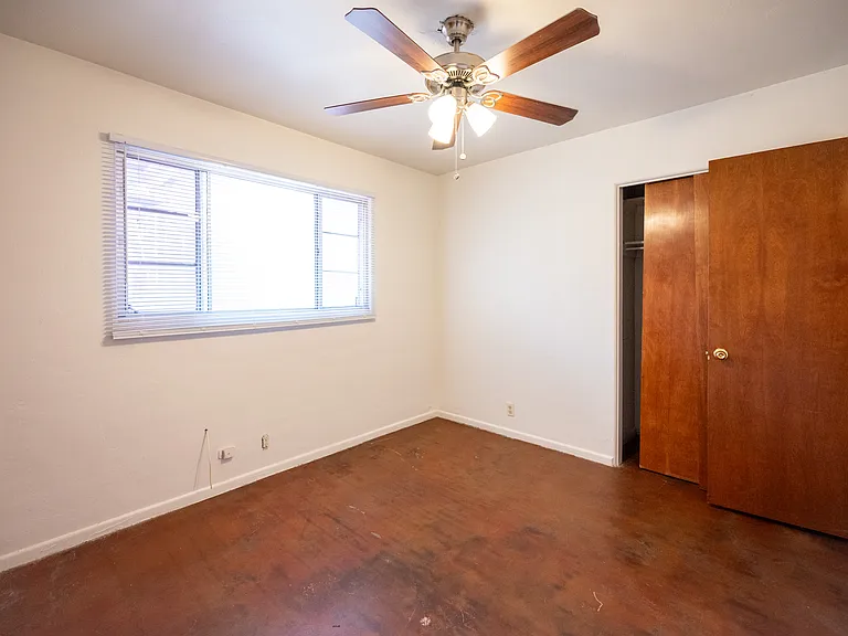1732 N Campbell Ave — Photo 10