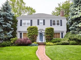 62 Greystone Rd, Rockville Centre, NY 11570
