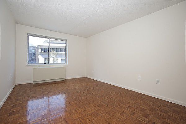1st image of 50 Battery Pl APT 8T